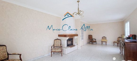 Casa de 2 dormitorios en Mer, France No. 49749 2