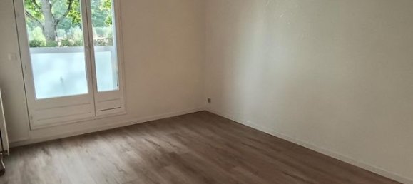 Квартира с 2 спальнями в Сержи, Франция № 353595 4