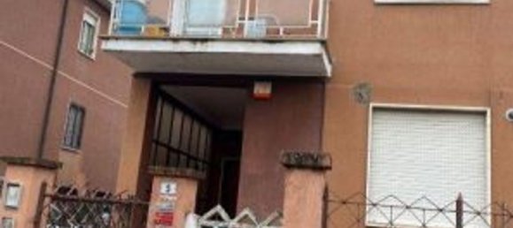 4 rooms Apartment in Settimo Milanese, Italy No. 4602 17