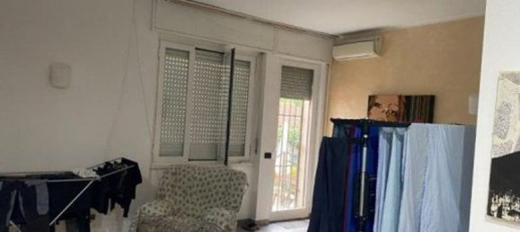 4 rooms Apartment in Settimo Milanese, Italy No. 4602 5