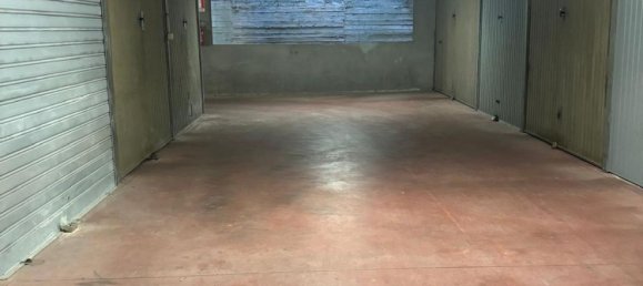 14m² Garage in Genoa, Italy No. 136827 4