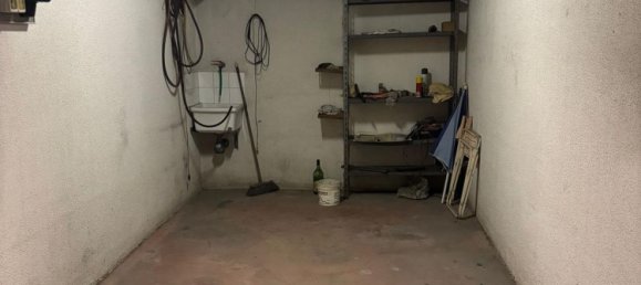 14m² Garage in Genoa, Italy No. 136827 3