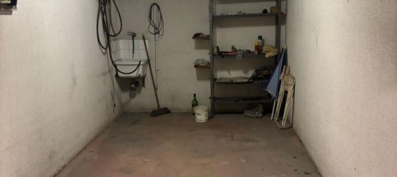 14m² Garage in Genoa, Italy No. 136827 2