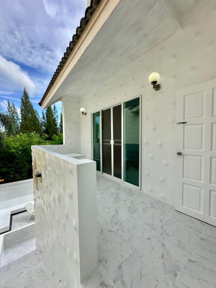 3 chambres villa à vendre à Pattaya, Chonburi, Eastern Thailand, Thailand № 74997