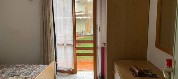4 rooms Apartment in Urbe, Italy No. 36601 22