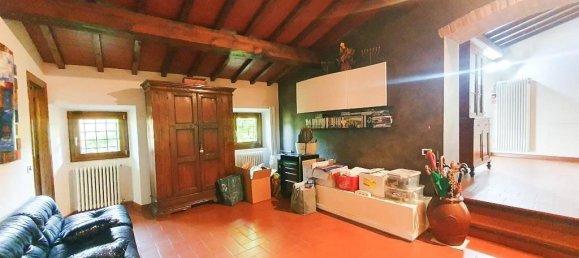 4 rooms Apartment in Calenzano, Italy No. 38644 54