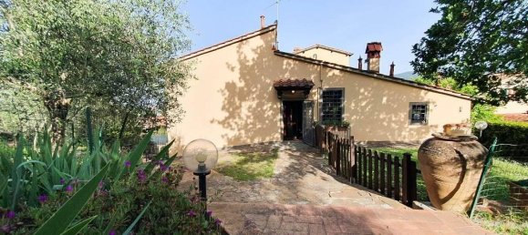 4 rooms Apartment in Calenzano, Italy No. 38644 40