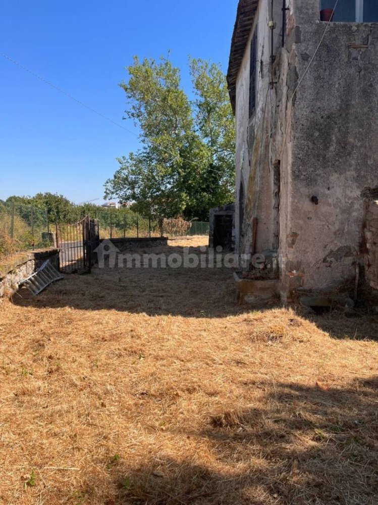 Casa de 3 dormitorios en Viterbo, Italy No. 105330