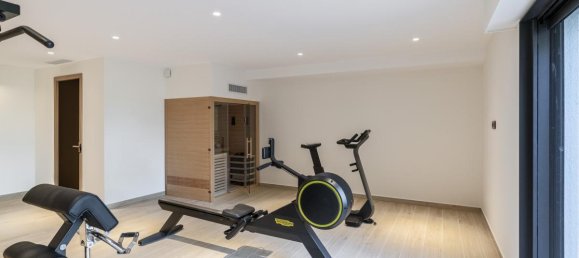 Villa de 5 dormitorios en Mougins, France No. 349438 12