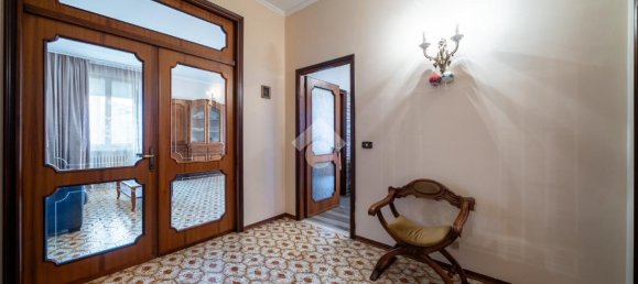 4 rooms Villa in Reggio Emilia, Italy No. 4716 18