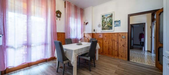 4 rooms Villa in Reggio Emilia, Italy No. 4716 5