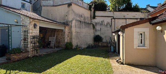 4 bedrooms House in Chateauroux, France No. 332899 10