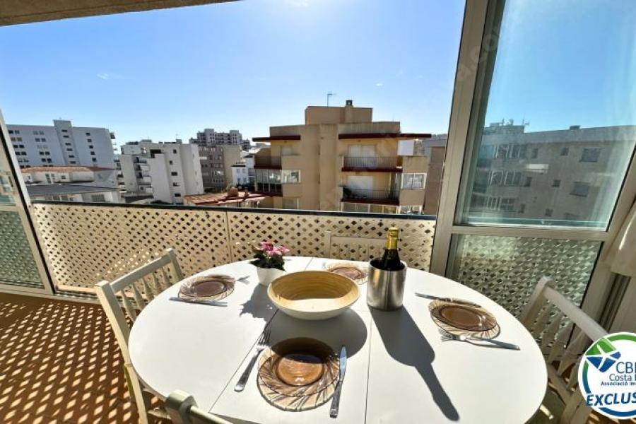 2 bedrooms Apartment in Roses, Spain No. 22810