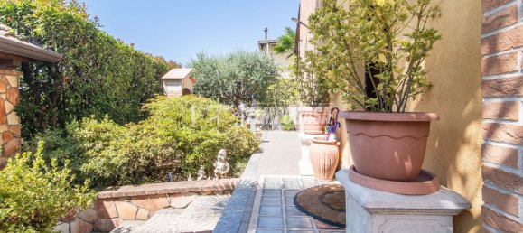 4غرفة منزل في Limido Comasco, Italy رقم 275040 22