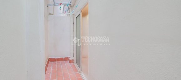 4 bedrooms Apartment in Barcelona, Spain No. 178865 2