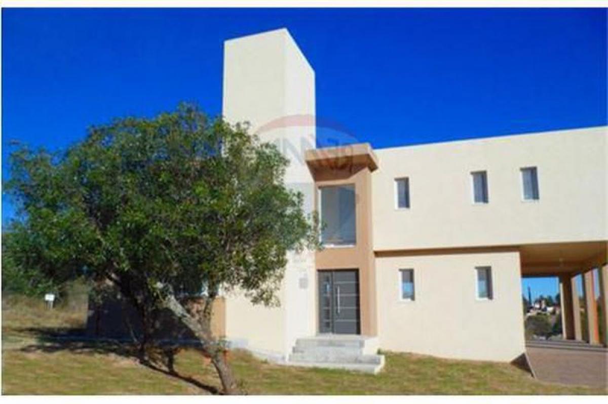 5 bedrooms House in Cordoba, Argentina No. 8836