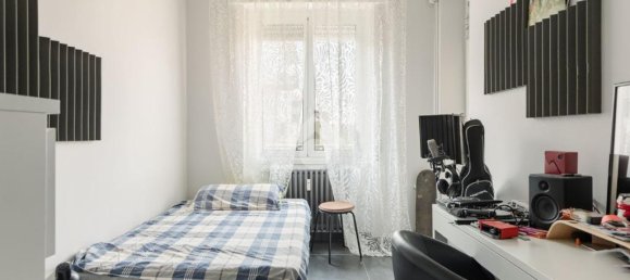 4-salle Appartement à Sesto San Giovanni, Italy No. 329577 24