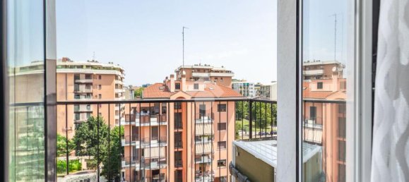 4-salle Appartement à Sesto San Giovanni, Italy No. 329577 5