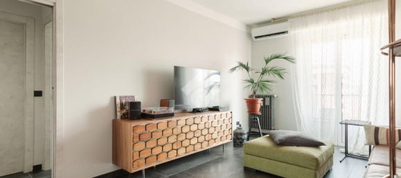 4-salle Appartement à Sesto San Giovanni, Italy No. 329577 16