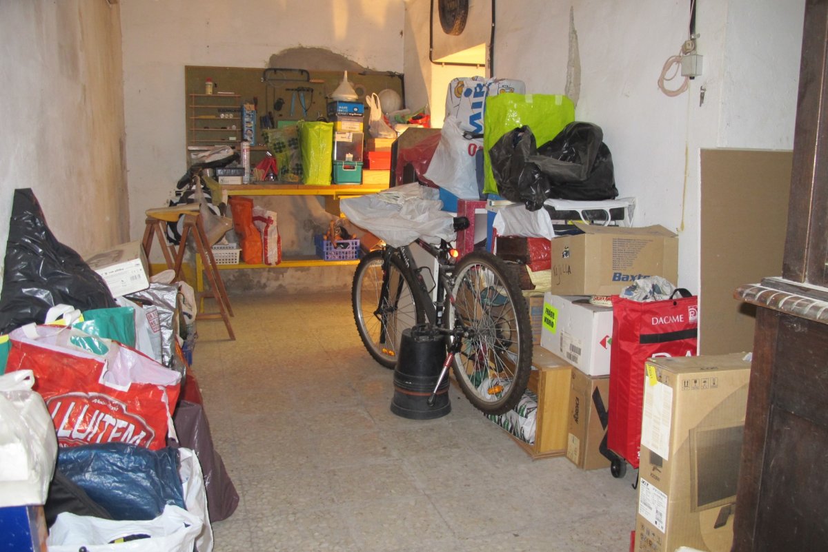 65m² Commercial property in Zaragoza, Spain No. 67520