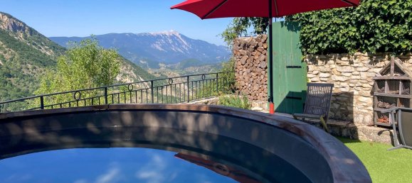 Замки и поместья с 4 спальнями в Монтбрён-ле-Бэн, Франция № 330733 5