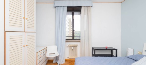 Studio à Milan, Italy No. 350279 11