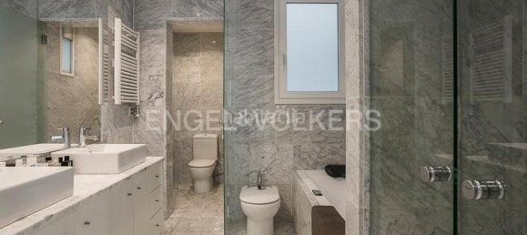 Apartamento de 4 dormitorios en Eixample, Spain No. 24313 14