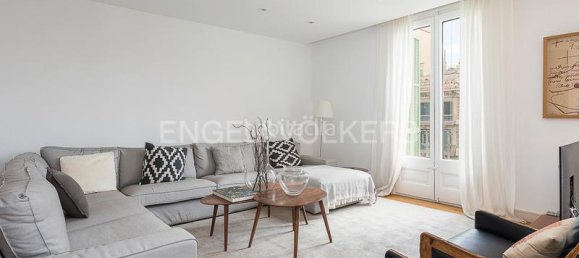 Apartamento de 4 dormitorios en Eixample, Spain No. 24313 24