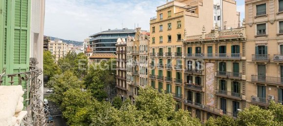 Apartamento de 4 dormitorios en Eixample, Spain No. 24313 29