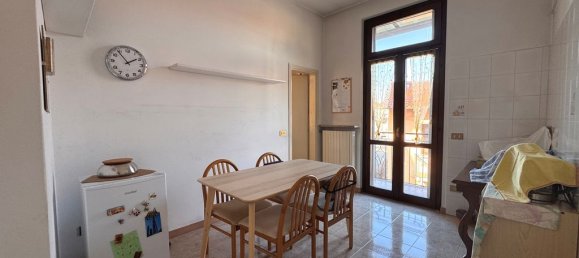 2 Schlafzimmer Wohnung in Vigevano, Italy, Nr. 229808 11
