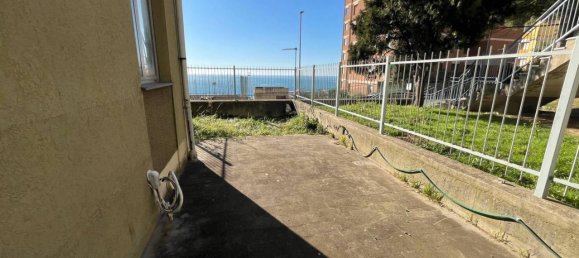 2 rooms Apartment in Genoa, Italy No. 117602 2
