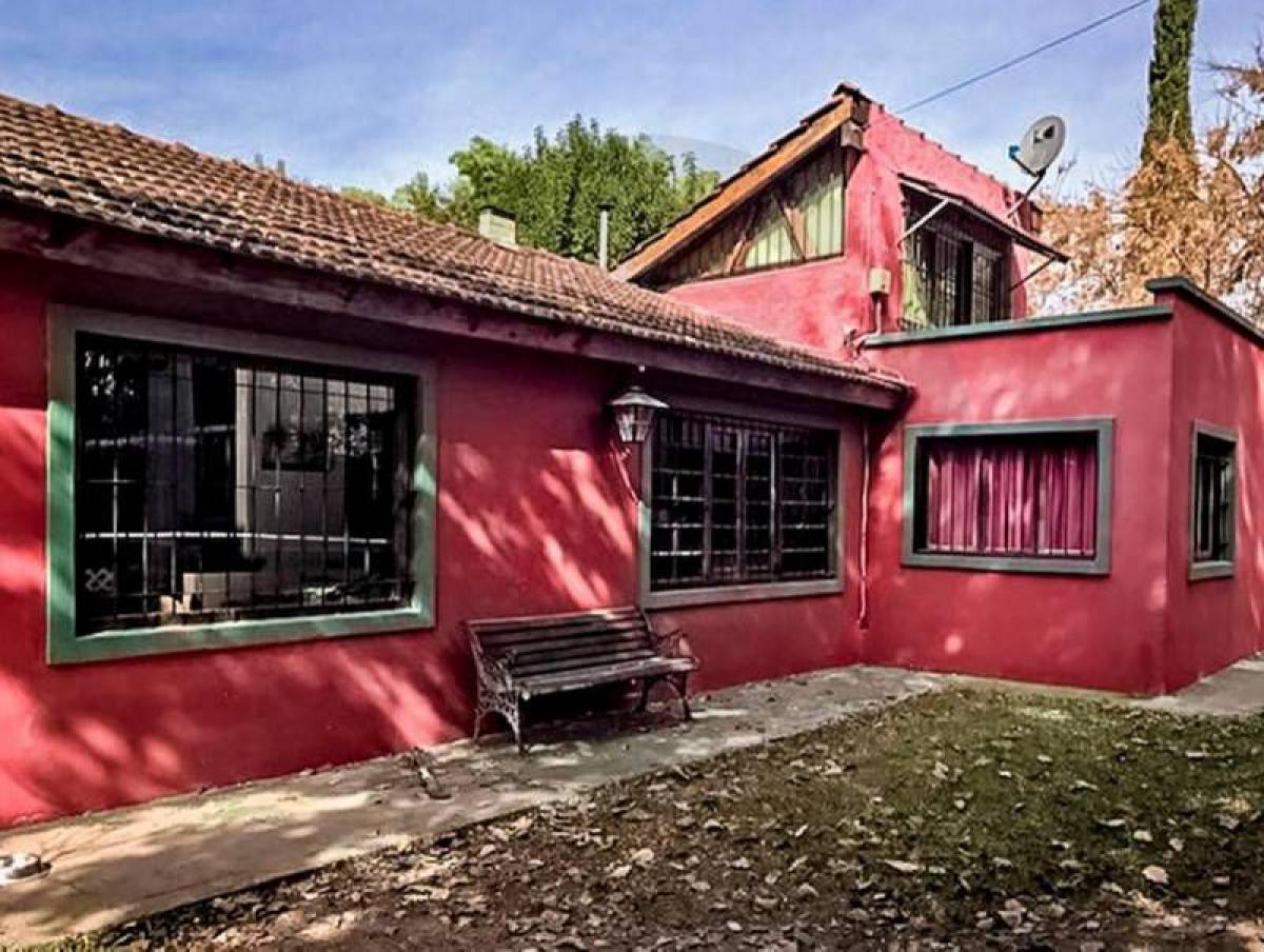 Дом с 3 спальнями в Тигре, Аргентина № 18895