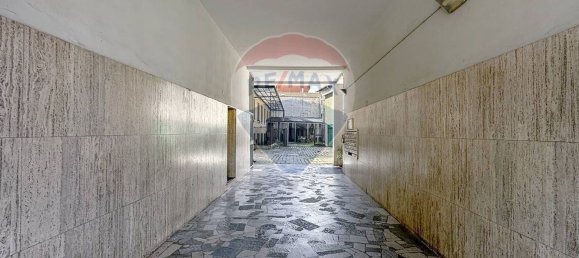 7-salle Propriété commerciale à Milan, Italy No. 362044 3