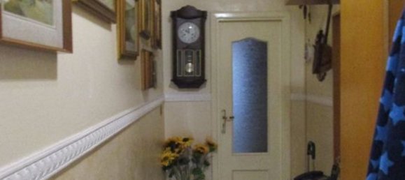 3 rooms Apartment in Naples, Italy No. 12515 3