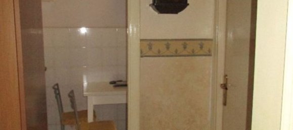 3 rooms Apartment in Naples, Italy No. 12515 5