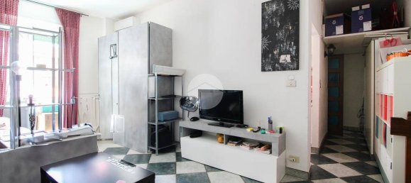 1 bedroom Apartment in Milan, Italy No. 266622 2