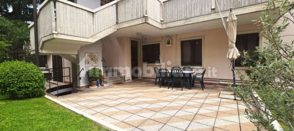 2 bedrooms Apartment in Verona, Italy No. 322718 2