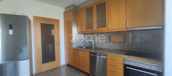 4 bedrooms Duplex in Senhora da Hora, Portugal No. 38151 14