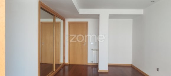 4 bedrooms Duplex in Senhora da Hora, Portugal No. 38151 28