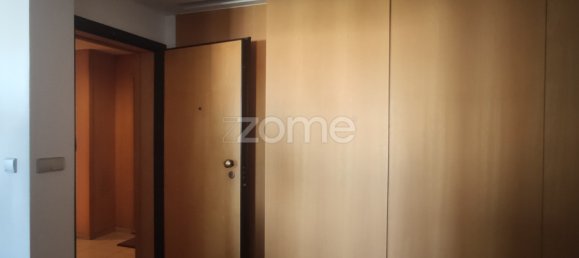 4 bedrooms Duplex in Senhora da Hora, Portugal No. 38151 6