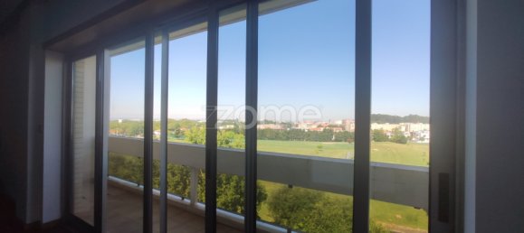 4 bedrooms Duplex in Senhora da Hora, Portugal No. 38151 12