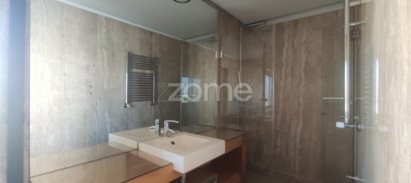 4 bedrooms Duplex in Senhora da Hora, Portugal No. 38151 30