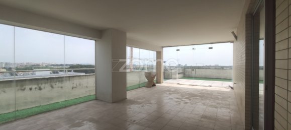 4 bedrooms Duplex in Senhora da Hora, Portugal No. 38151 36