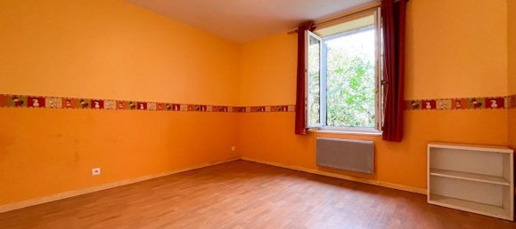 3 bedrooms House in Souge, France No. 215840 10