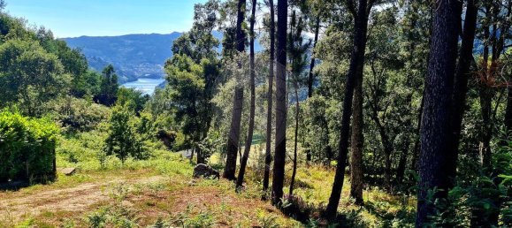 1767m² Land in Louredo, Portugal No. 83588 3