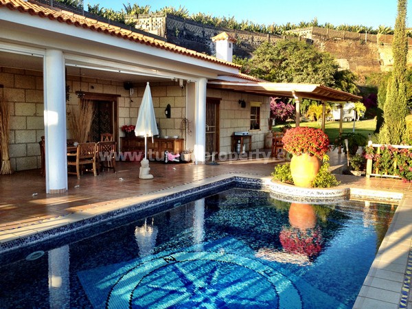 Вилла с 4 спальнями в Акантиладо де Лос Гигантес, Испания № 721