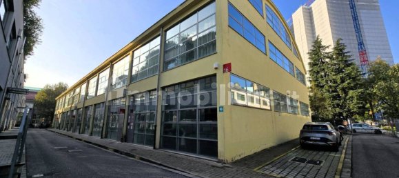 3 bedrooms Apartment in Milan, Italy No. 308312 38