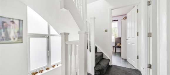 4 bedrooms House in Barnet, United Kingdom No. 6481 13