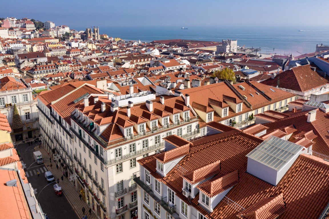 4 غرف نوم منزل ذو طابقين في Lisbon, Portugal رقم 58414