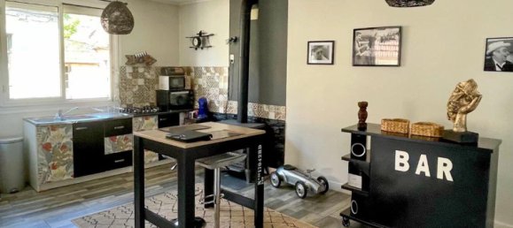 3 bedrooms House in Lot, France No. 300126 2